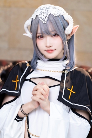 コスプレイヤー・こめこ氏